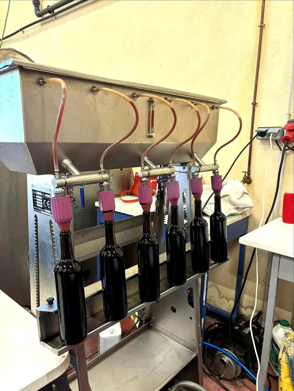 Clos Saint Conti · Mise en bouteille tireuse